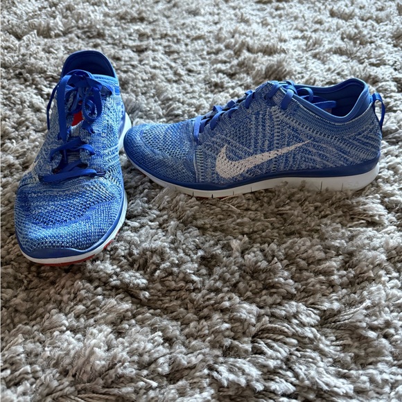 NIKE Free 5.0 Blue Knit Sneakers - Picture 2 of 7